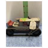 TIN WIND-UP MARX TRACTOR