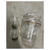 PITCHER W/2 CUPS