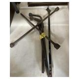 4 TIRE IRONS