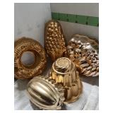 VINTAGE JELL-O MOULDS