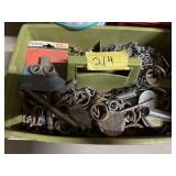TOTE OF CHAIN PARTS ETC
