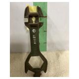 MOLINE DRILL WRENCH