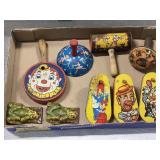 VINTAGE PARTY NOISE MAKERS