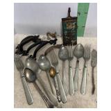 VINTAGE TABLE SERVICE