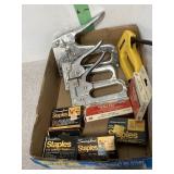 Staplers & staples
