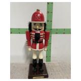 Nutcracker 14T