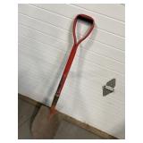 Round Nose Shovel w/ steel handel