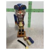 Nutcracker 12T