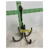 Small horse shoe anchor