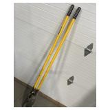 Post Hole Digger w/ fiberglass handels