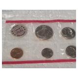 1 1/2 1972 MINT SETS
