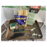 PAINT ROLLERS WITH HANDLES