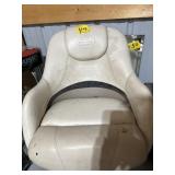 LEATHER CHAIR (ALL METAL MIRROR)