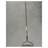 SMALL RAKE