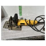 DEWALT BUSCUIT CUTTER