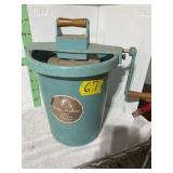 ICE CREAM FREEZER