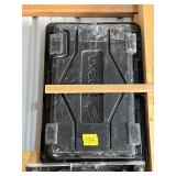 3 PIECE HUSKY WET TILE SAW