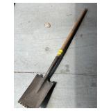 ROOFING SPADE