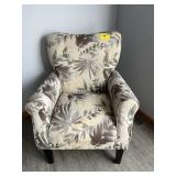 LIVING ROOM CHAIR