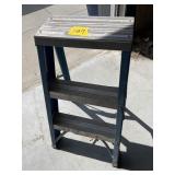 2 STEP STEP STOOL