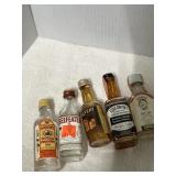 5 MINIATURES PARTIALS SEALED