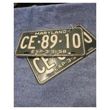 PAIR OF MARYLAND CE-89-10  1958 METAL PLATES
