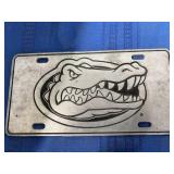 1 metal Dealer Adv Plates-see pictures