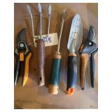 GARDEN HAND TOOLS