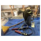 2 QT OIL CAN W/3 OIL FILTER WRENCHES