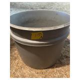 FEED TUBS 21" X 17"