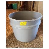 FEED TUB  21" X 17"