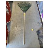 LEAF RAKE