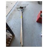 LEAF RAKE, GARDEN RAKE, HOE