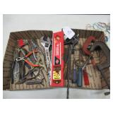BOX LOT: CINCINNATI 3' CLAMP, VISE GRIPS, SCREW...