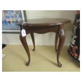 OVAL SIDE TABLE