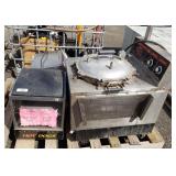 BBQ Boss, (2) Hot Dog Warmer, Microwave