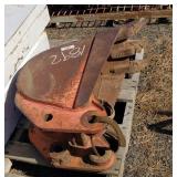 12' Excavator Bucket & Toolbox