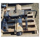 Fifth Wheel Hitch & Plates