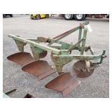 3-Bottom Plow w/Discs