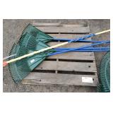 (4) Leaf Rakes & (1) Pole Saw