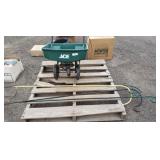 Ace Spin Spreader & Shepherd's Hooks