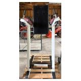 In-Shape Vertical Knee Raise Exercise Equipment