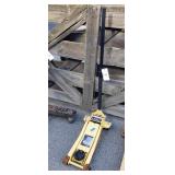 Performance Tool 2-Ton Floor Jack