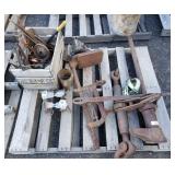 Pallet of Vintage Items