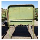Powder River Horse Feeder