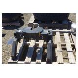 RVW Fifth Wheel Hitch & Miscellaneous