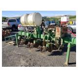 John Deere P-7100 Planter
