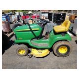 John Deere LT 133 Riding Mower w/38' Deck