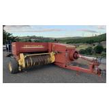 New Holland 426 Small Square Baler