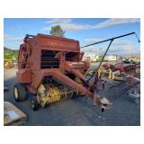 Sperry-New Holland 845 Baler